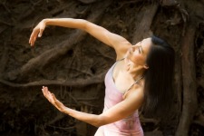 Biological Clock & Meridian Qigong in Chinese